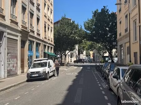 local commercial 55 m²