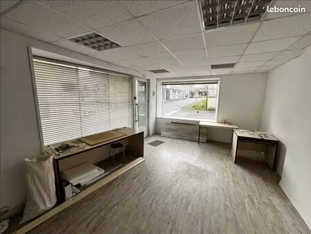 immeuble 114 m² montbron