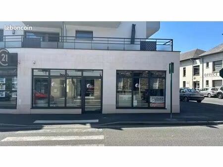 local commercial 88 m²