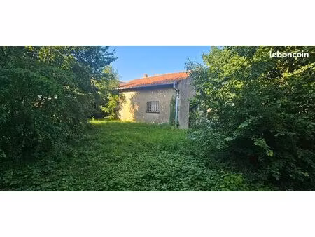maison 2 pièces 158 m²