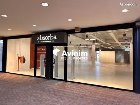 local commercial 229 m² la séguinière