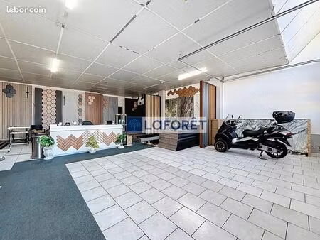 local commercial 368 m²