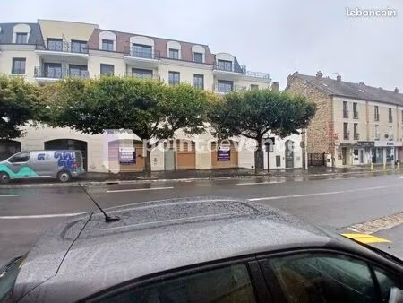local commercial 186 m²
