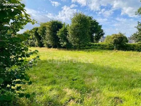 terrain 589 m² la trinite surzur