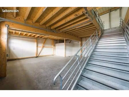 local d'activité 192 m²