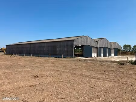 bâtiment de stockage