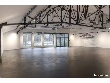 local commercial 388 m²