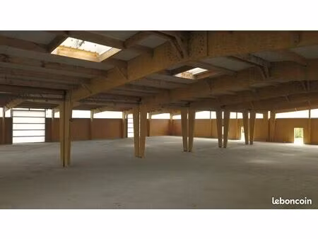 bâtiment logistique