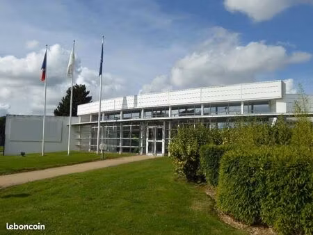 local d'activite 12259 m² barentin