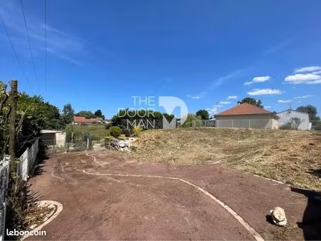 terrain 687 m² jonchery