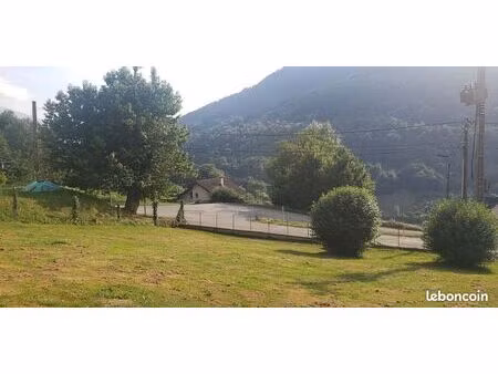 terrain 641m2 césarches