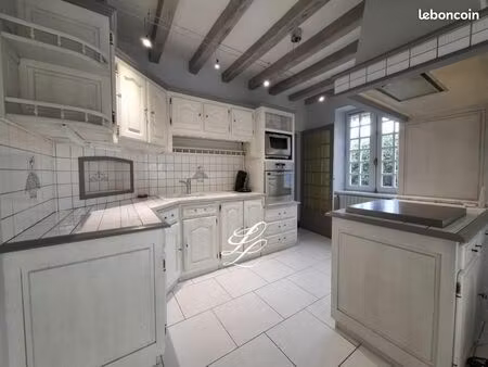 longère 6 pièces 204 m²