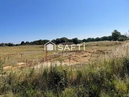 a vendre terrain de 578 m²  commune de savenes (82600)