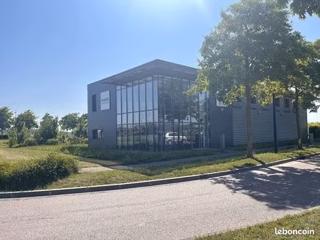 bureaux  local commercial 661 m² sainte savine