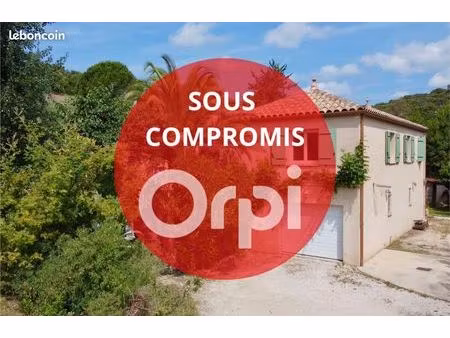 villa 5 pièces 150 m²