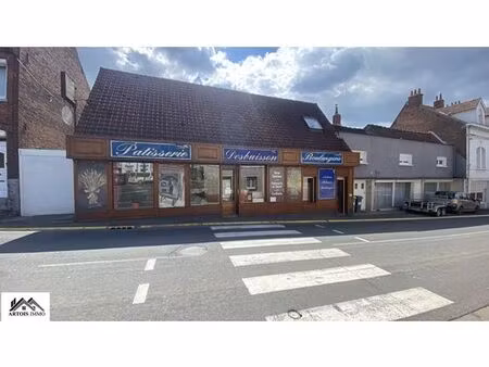 immeuble 5 pièces 221 m²