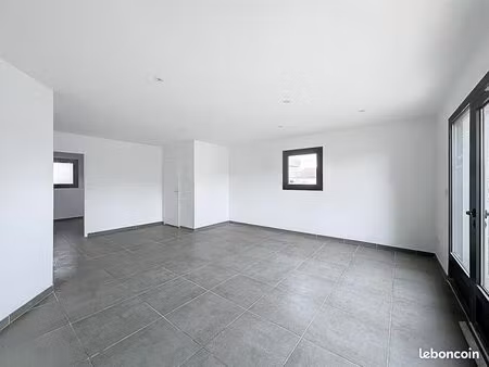 local commercial 44 m²