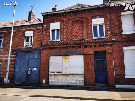 local divers 150 m² st saulve