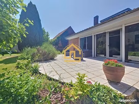 maison 7 pièces 212 m²