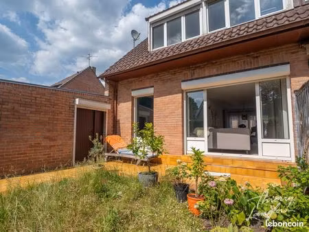 maison 7 pièces 93 m²