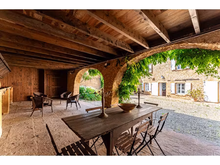 propriete 10 pieces - 360m2 - porte des pierres dorees