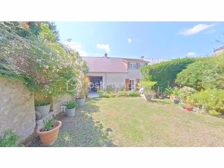 maison de village de 69 m² avec garage  grenier  dépendance et jardin sur 480 m²