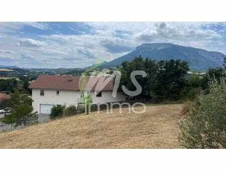 terrain de 466 m² - la freissinouse