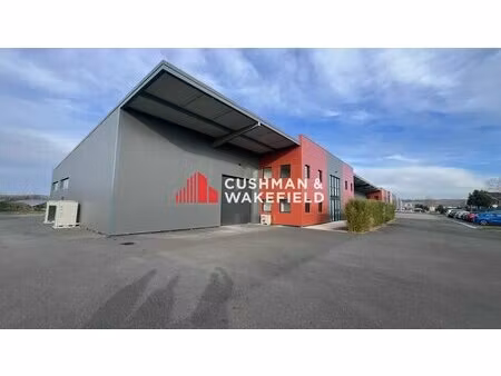 local d'activite à vendre