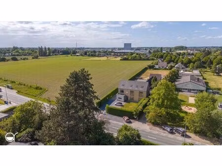 meergezinswoning met 2 appartementen en kantoorruimte