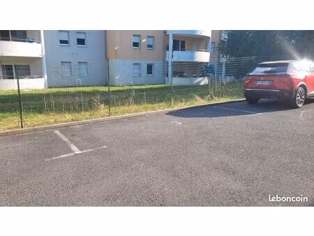 place de parking stationnement