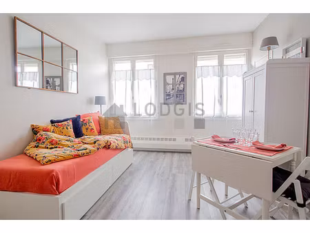 studio meublé avec ascenseur et concierge