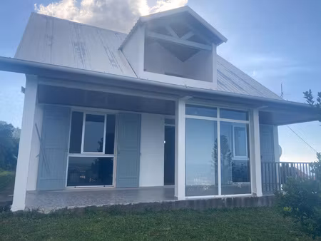 location maison 6 pièces 165m² st denis 97400