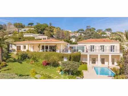 villa avec piscine et terrasse cannes (06)