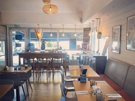 vente restaurant 84 m²