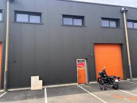 location commerce 200 m² à la ville-aux-dames (37700)