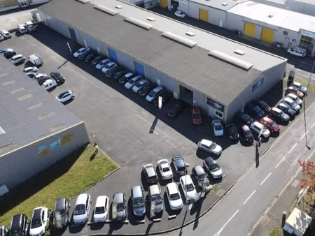 local professionnel à vendre notre dame d'oe 3 pièce(s) 330m2 475 000€