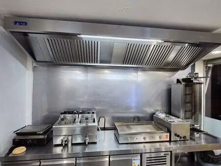 vente bureaux et commerces à couëron (44220) : à vendre / 70m² couëron