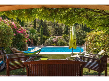 sollies-toucas - maison de 250 m2