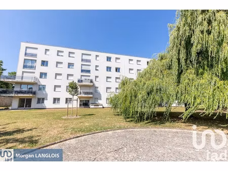 vente appartement 3 pièces 64 m² à evry (91000)  157 000 €