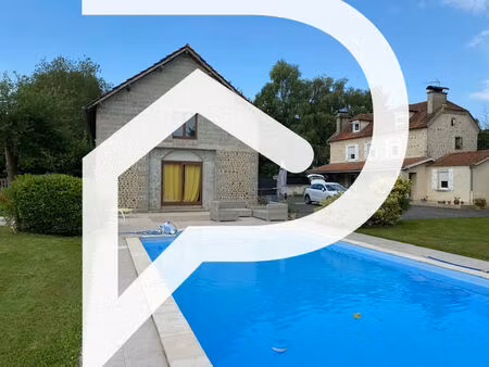 vente maison 6 pièces 132 m² buros (64160)