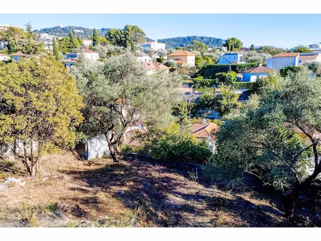 vente terrain 887 m² à nice (06000)  580 000 €
