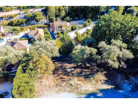 vente terrain 887 m² à nice (06000)  680 000 €