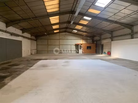 entrepots - logistique a vendre