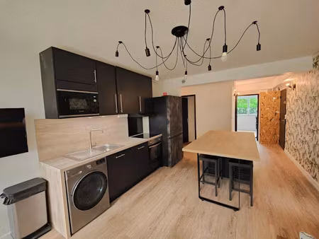 location meublée appartement 5 pièces 78.15 m² à pessac (33600)  540 €