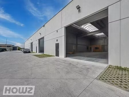 ? herseaux – entrepôt neuf de 300 m² avec bureau & panneaux