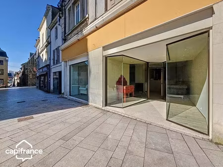 vente locaux professionnels 3 pièces 130 m² à thouars (79100)  97 000 €