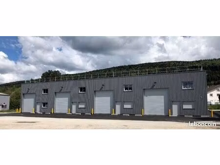 location local d'activité industriel