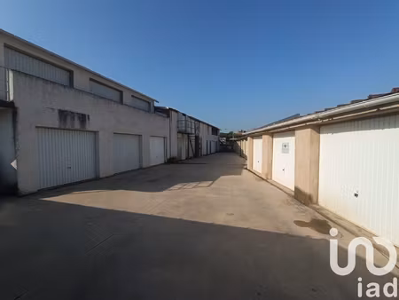 vente garage 780 m²