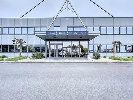 bureaux à louer (96m² - 773m²) à nazareth-de pinte