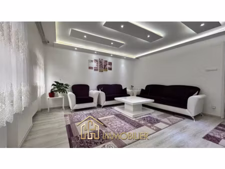 immeuble loué disposant de 4 appartements entièrement rénové